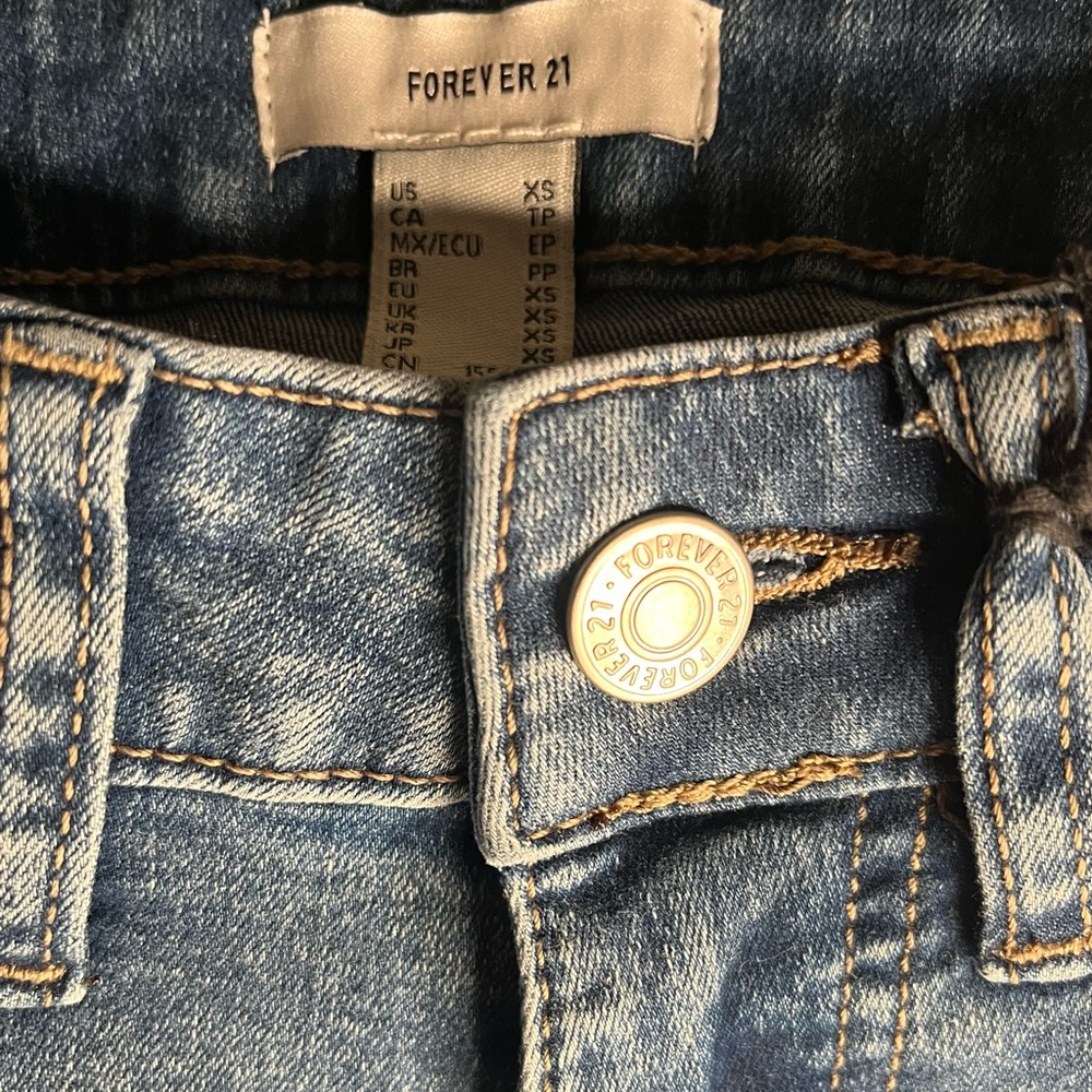 Forever 21 High Rise Skinny Jeans NWT - Picture 4 of 4
